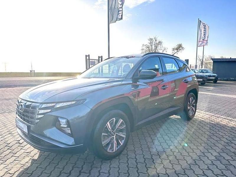 Gebraucht Hyundai Tucson Select 150 PS (110 kW) 2022 Grau SUV