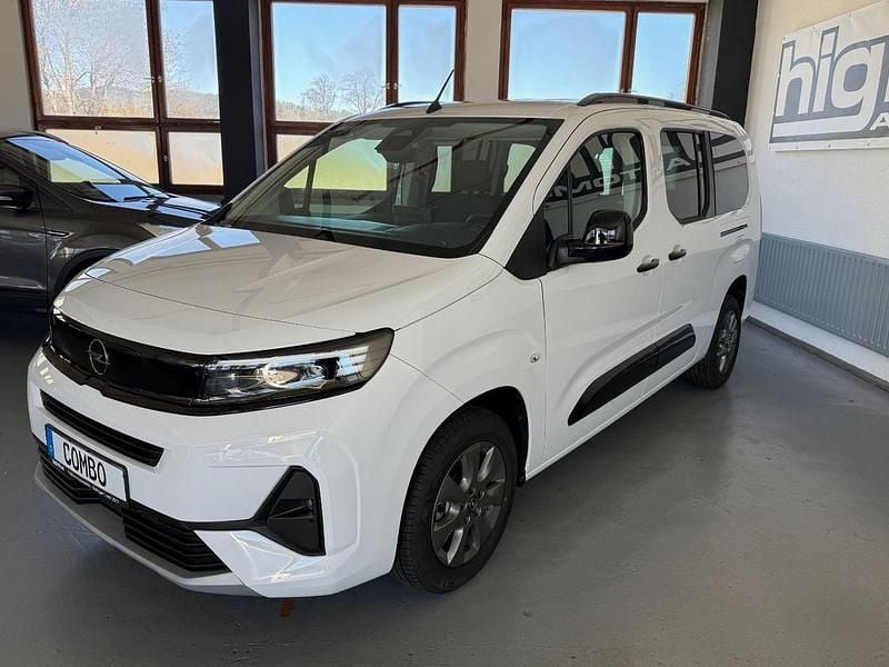 Neu Opel Combo Life Elegance 131 PS (96 kW) 2026 Weiß Van / Kleinbus
