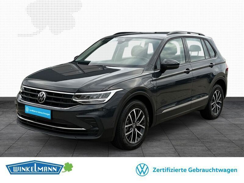 Grau Gebraucht 2021 VW Tiguan Life SUV | 25.950 € (Guter Preis) - Bild 1/4