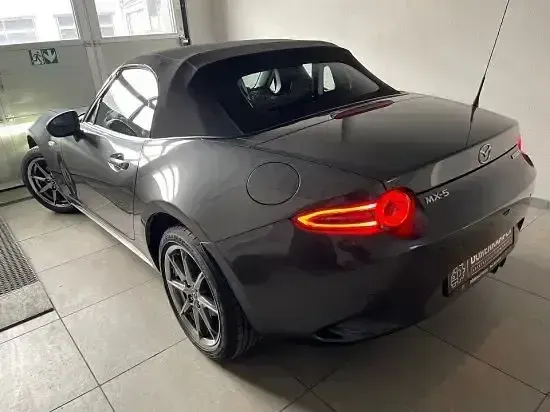 Nowe Mazda MX5 Exclusive-Line 132 KM (97 kW) 2026 Szary Kabriolet