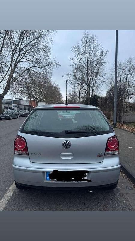 Gebraucht VW Polo Trendline 80 PS (58 kW) 2009 Limousine