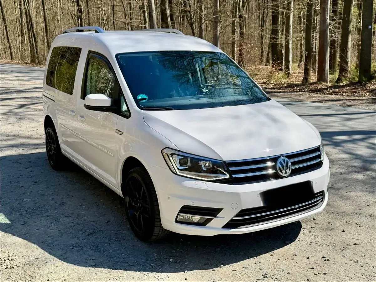 Gebraucht VW Caddy Highline 125 PS (91 kW) 2017 Weiß Van / Kleinbus
