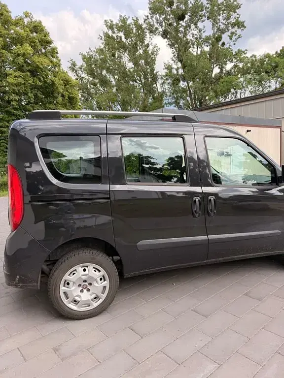 Gebraucht Fiat Doblò Easy 120 PS (88 kW) 2019 Schwarz Van / Kleinbus