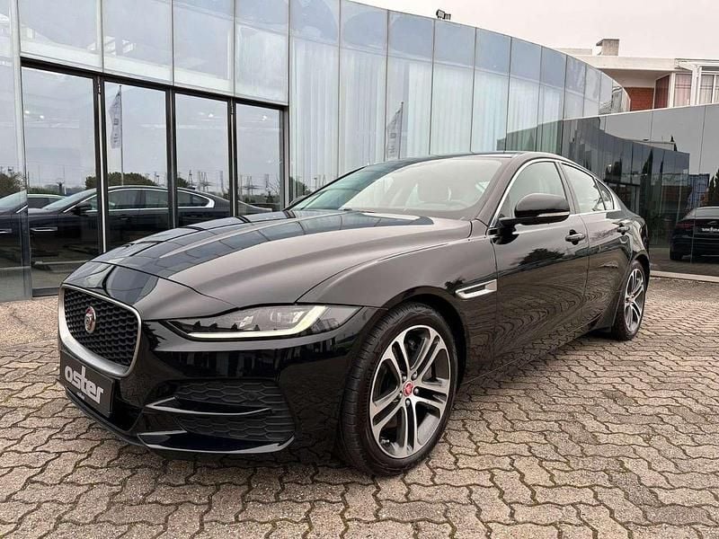 Schwarz Gebraucht 2020 Jaguar XE S Limousine | 25.900 € (Guter Preis) - Bild 1/3