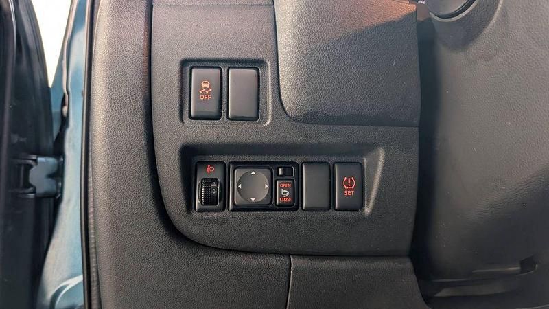 Gebraucht Nissan Micra Acenta 80 PS (58 kW) 2015 Blau Kleinwagen