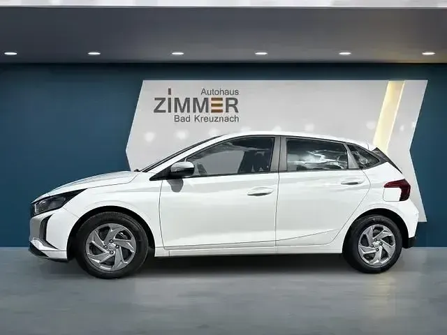 Neu Hyundai i20 Select 79 PS (58 kW) 2025 Weiß Kleinwagen