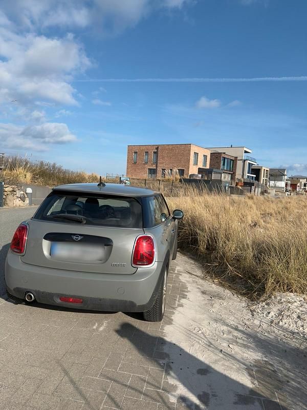 Gebraucht Mini Cooper 136 PS (100 kW) 2019 Grau Kleinwagen