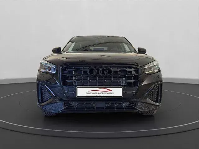 Gebraucht Audi Q2 S-Line 150 PS (110 kW) 2026 Schwarz SUV