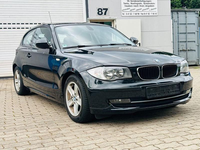 Gebraucht BMW 116 Advantage 122 PS (89 kW) 2010 Schwarz Kleinwagen