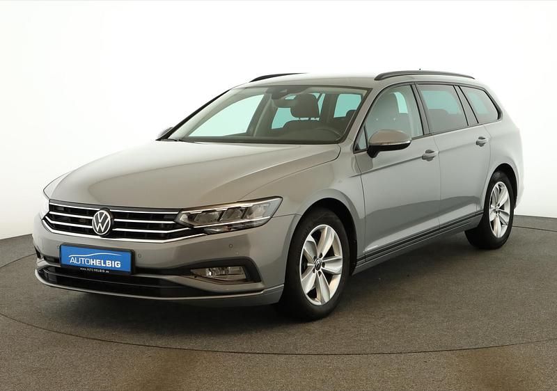 Mondsteingrau Gebraucht 2022 VW Passat Kombi | 18.880 € (Superpreis) - Bild 1/4