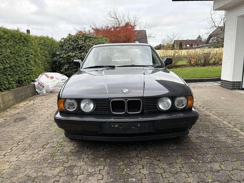 Second-hand BMW 525 170 CP (125 kW) 1990 Berlinǎ