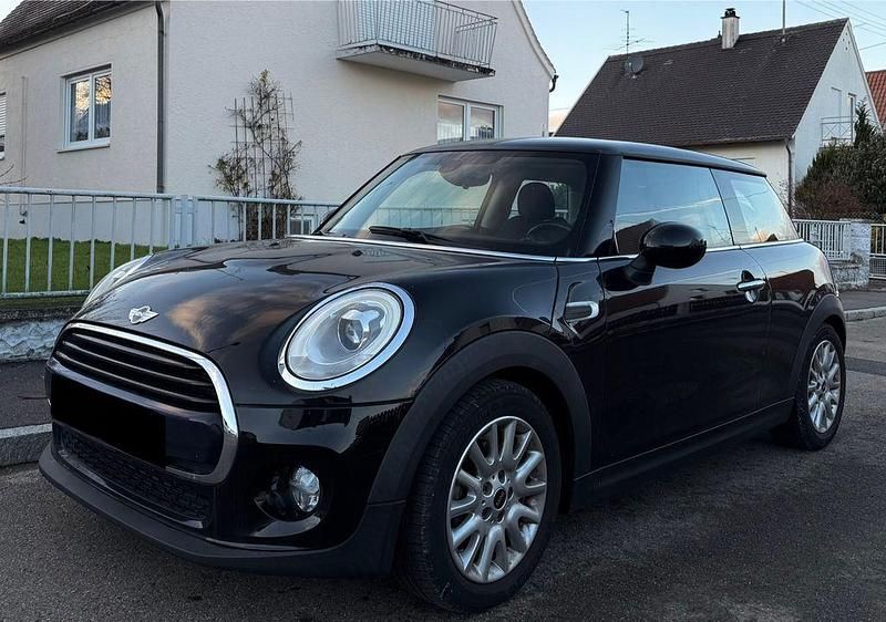 Schwarz Gebraucht 2017 Mini Cooper Kleinwagen | 12.999 € (Guter Preis) - Bild 1/4