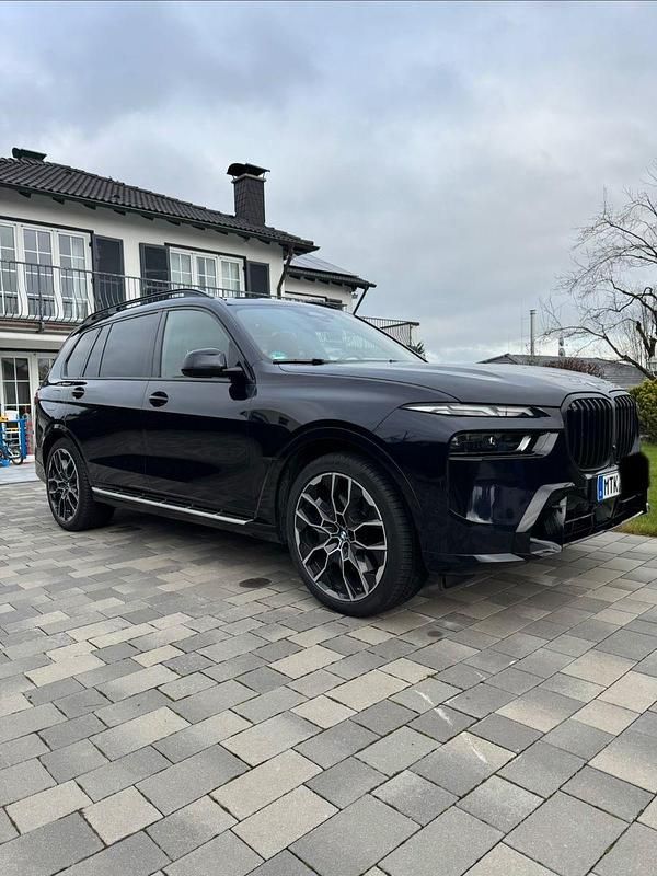 Gebraucht BMW X7 M Sport 381 PS (280 kW) 2022 Schwarz SUV
