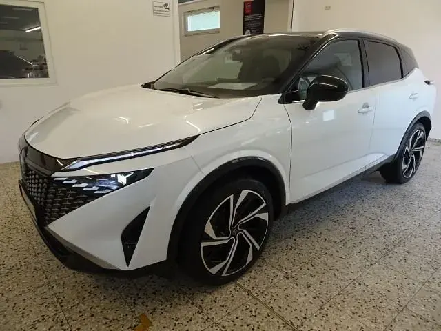 Gebraucht Nissan Qashqai Tekna+ 158 PS (116 kW) 2025 White/black SUV