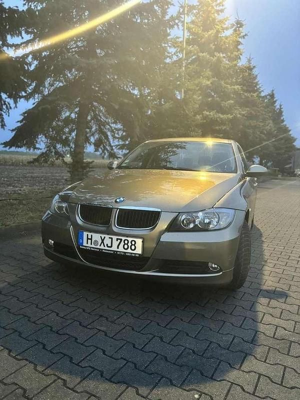 Gebraucht BMW 320 150 PS (110 kW) 2006 Limousine