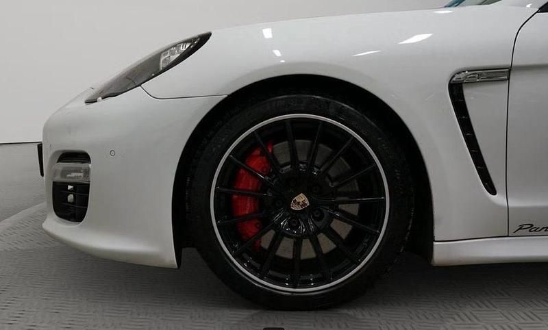 Gebraucht Porsche Panamera GTS 430 PS (316 kW) 2013 Weiß Limousine