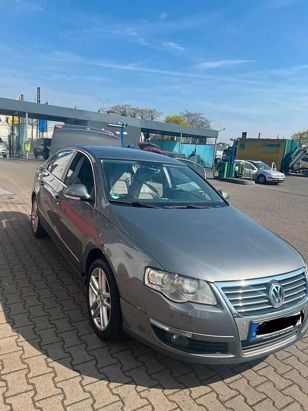 Gebraucht VW Passat Highline 150 PS (110 kW) 2007 Silber Limousine