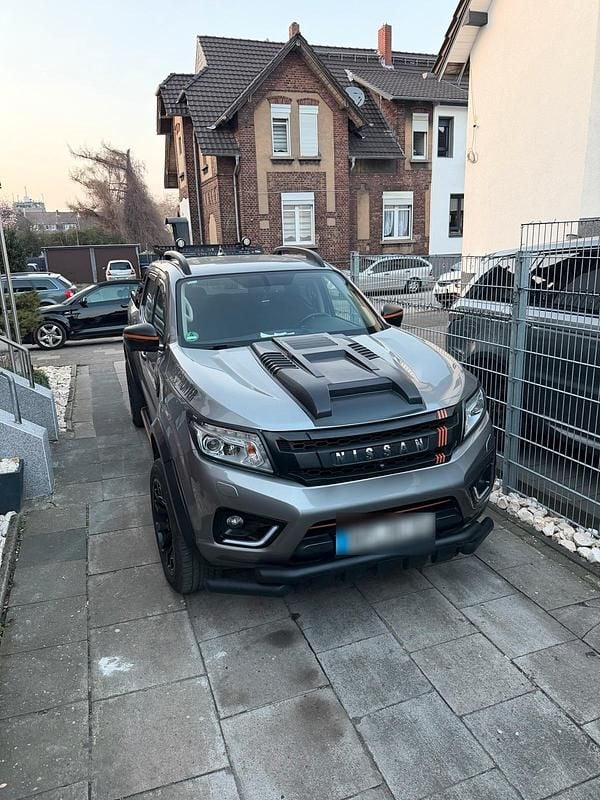 Gebraucht Nissan Navara 190 PS (139 kW) 2018 Braun Pickup