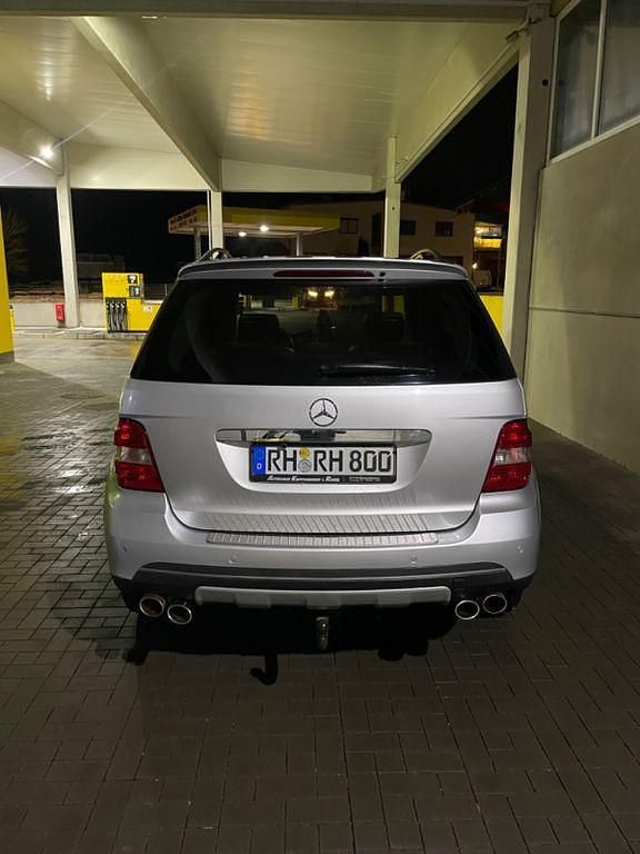 Gebraucht Mercedes ML280 190 PS (139 kW) 2006 Silber SUV