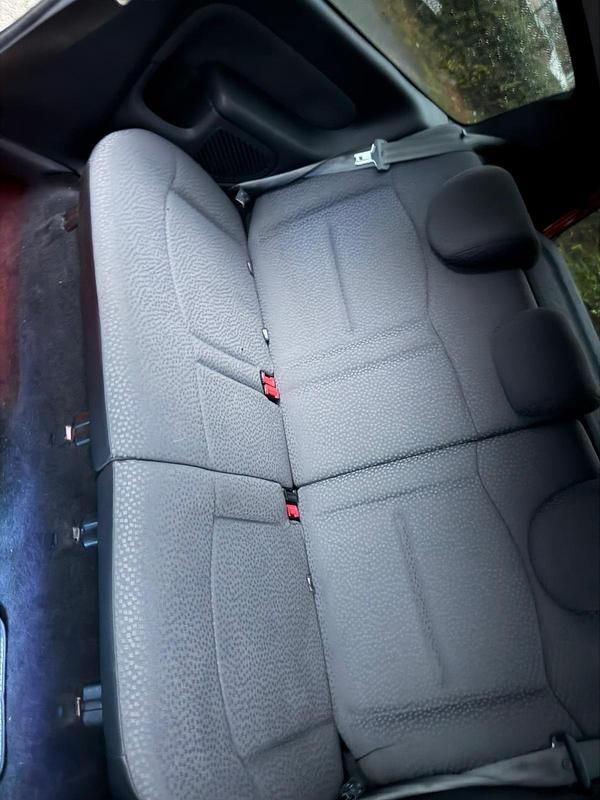 Gebraucht Renault Clio II 58 PS (42 kW) 2007 Rot Kleinwagen