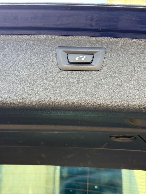 Gebraucht BMW 330 Sport Line 258 PS (189 kW) 2018 Blau Kombi