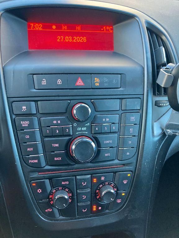 Gebraucht Opel Astra Selection 87 PS (63 kW) 2010 Schwarz Limousine