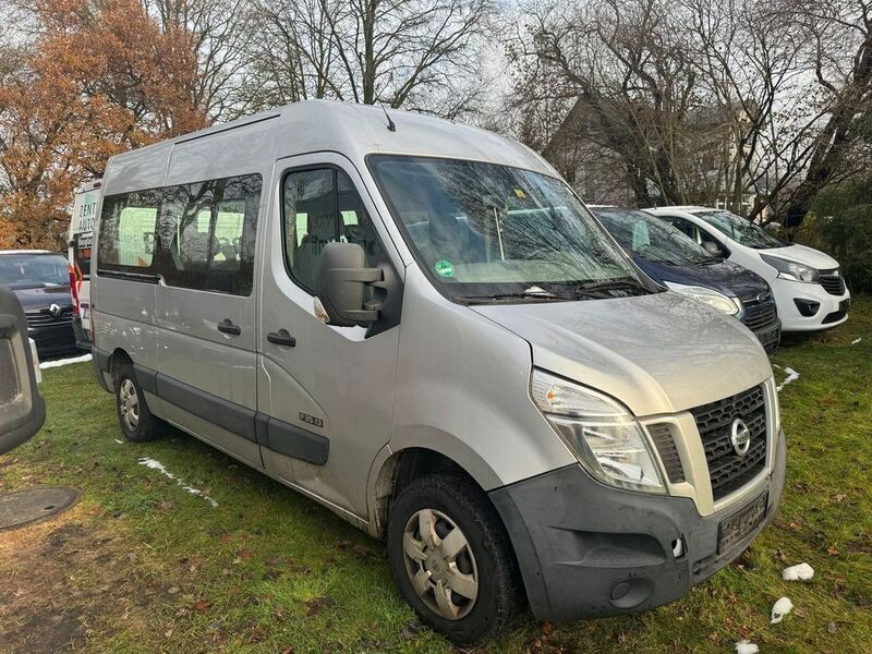 Grau Gebraucht 2014 Nissan NV400 Comfort Van | 10.000 € (Fairer Preis) - Bild 1/4