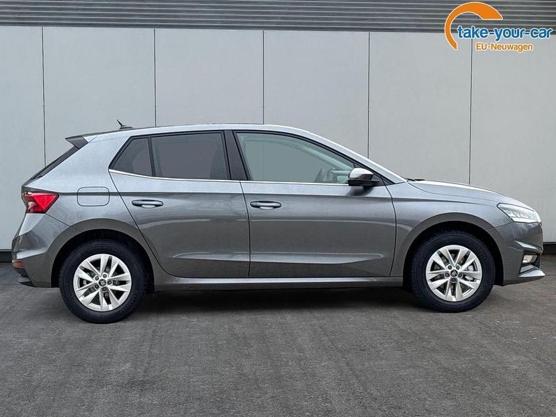 Neu Skoda Fabia Selection 116 PS (85 kW) 2025 Blackmagic perleffekt Kleinwagen