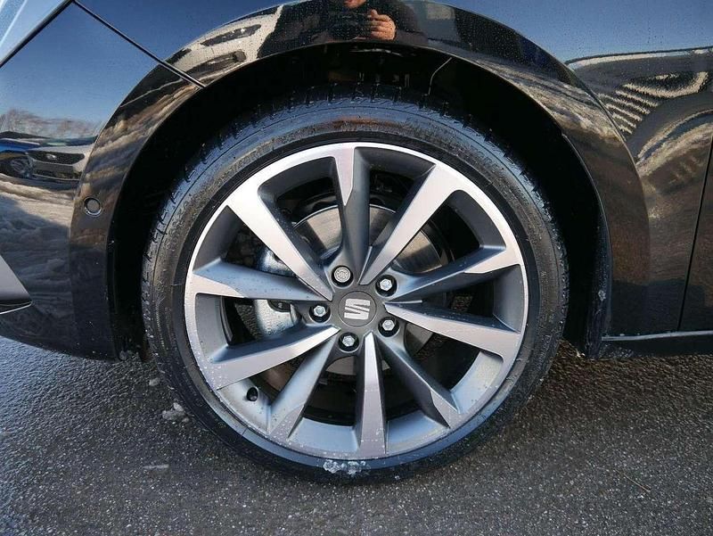 Neu Cupra Leon 150 PS (110 kW) 2025 Midnight schwarz meta... Kombi