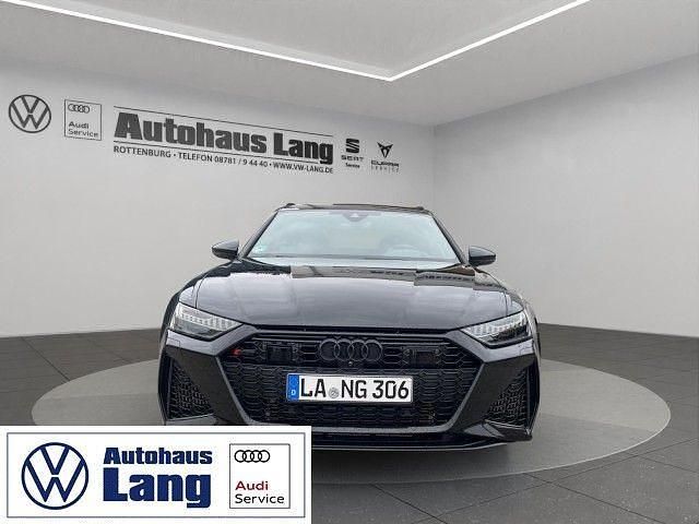 Mythosschwarz (metallic) Gebraucht 2024 Audi RS6 Ambiente Kombi | 133.480 € - Bild 1/4