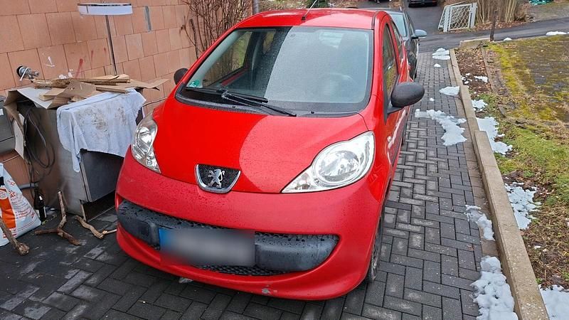 Gebraucht Peugeot 107 68 PS (50 kW) 2006 Rot Kleinwagen