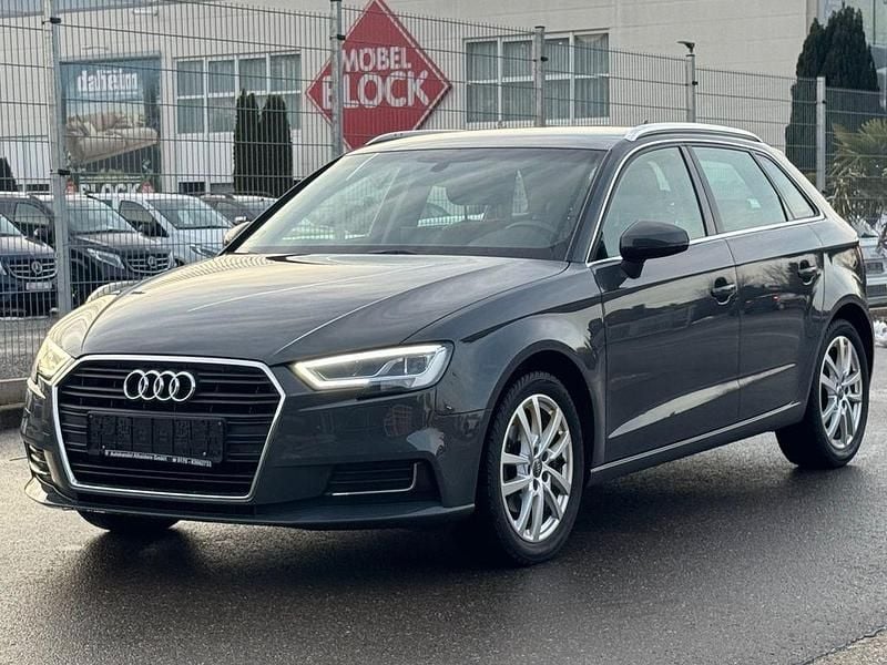 Gebraucht Audi A3 Comfort 150 PS (110 kW) 2017 Grau Limousine