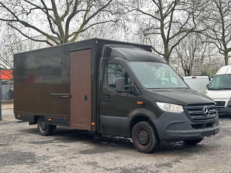 Używany Mercedes Sprinter 163 KM (119 kW) 2019 Brązowy Van
