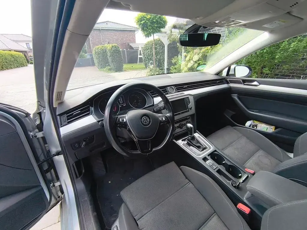 Gebraucht VW Passat Comfortline 150 PS (110 kW) 2016 Silber Kombi