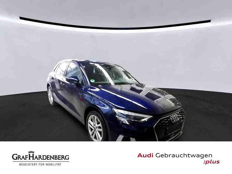 Second-hand Audi A3 Advanced 110 CP (80 kW) 2023 Albastru Berlinǎ