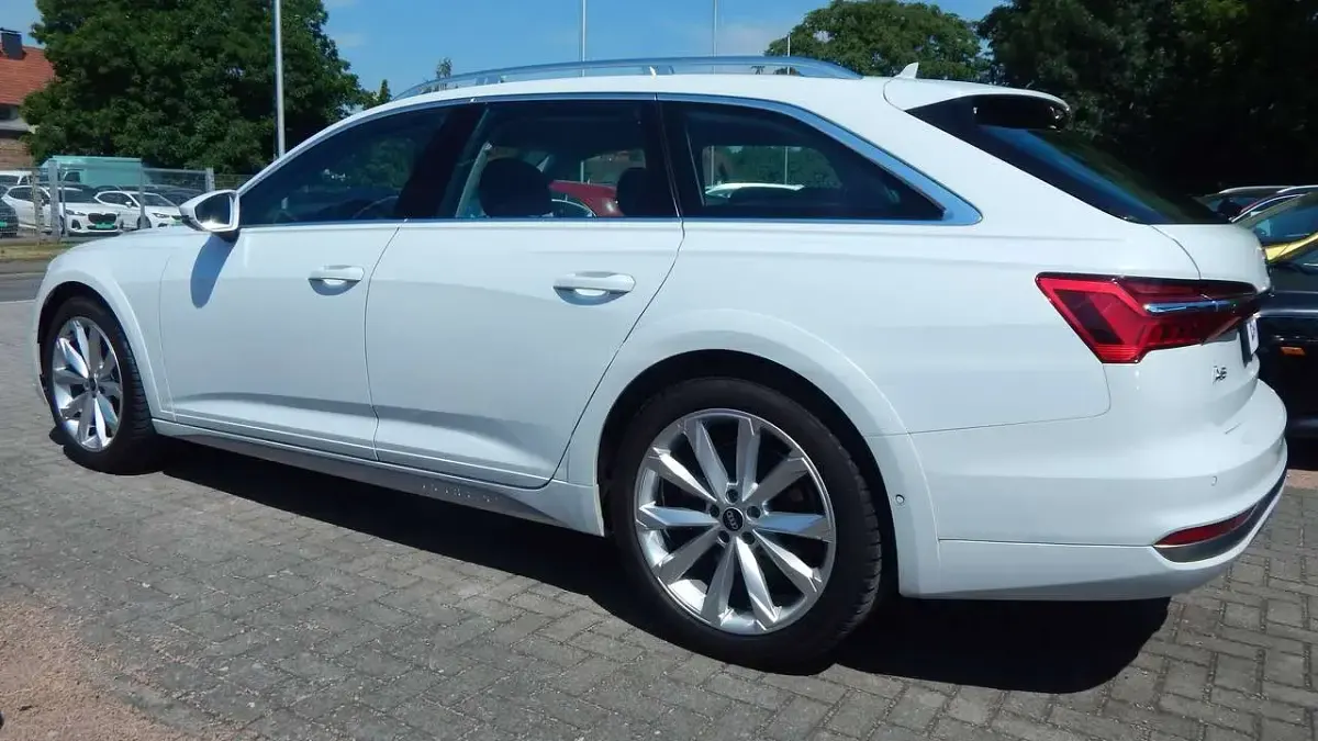 Gebraucht Audi A6 Allroad 286 PS (210 kW) 2021 Gletscherweiß metallic Kombi