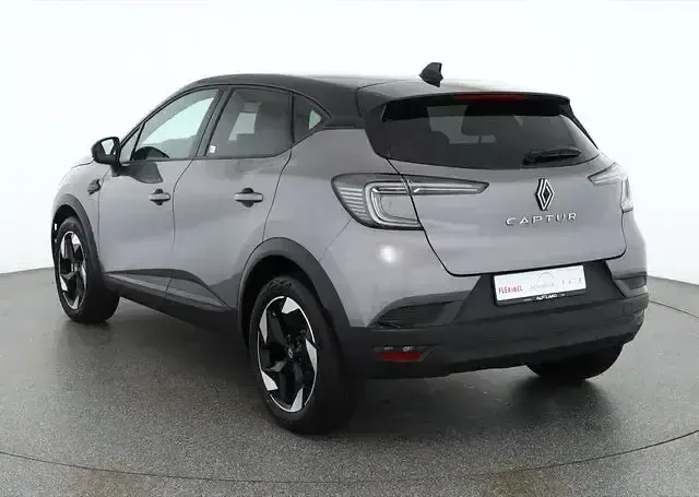 Neu Renault Captur 91 PS (66 kW) 2026 Grau SUV