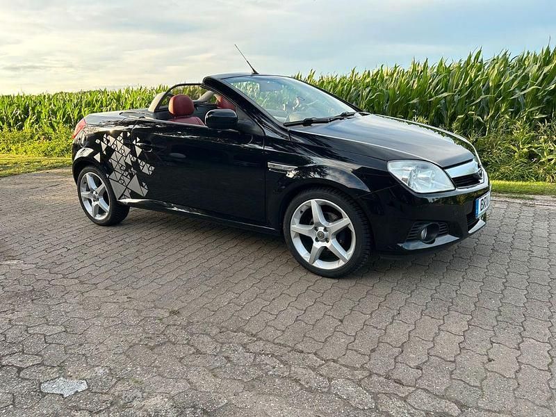 Gebraucht Opel Tigra 90 PS (66 kW) 2008 Schwarz Cabrio
