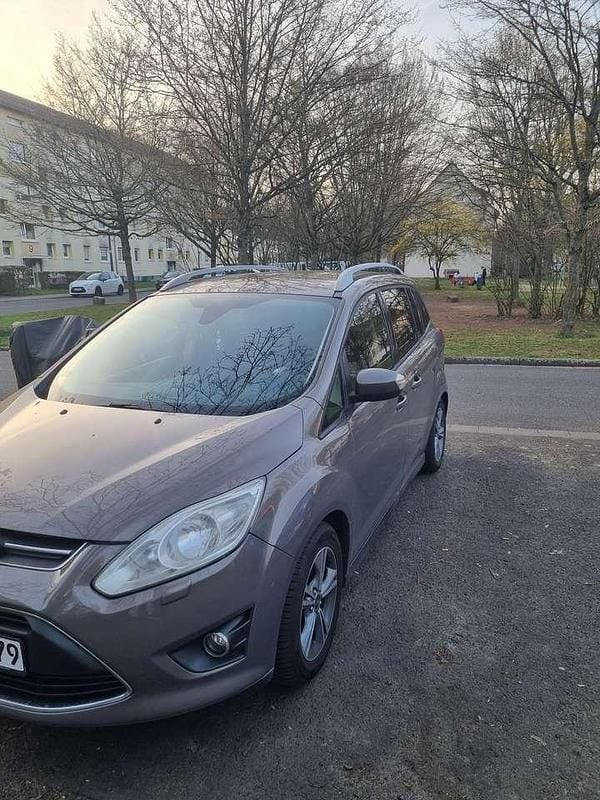 Gebraucht Ford Grand C-Max SYNC Edition 116 PS (85 kW) 2013 Braun Van / Kleinbus