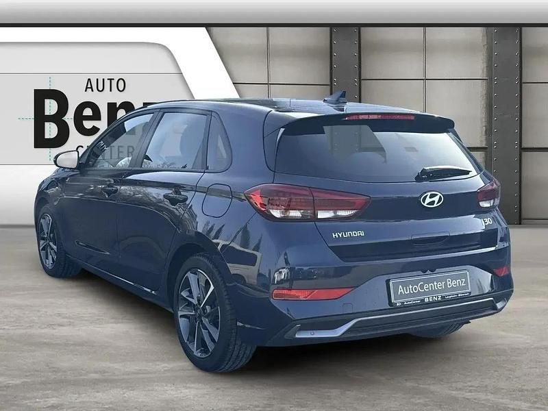 Gebraucht Hyundai i30 Advantage 101 PS (74 kW) 2024 Blau Limousine