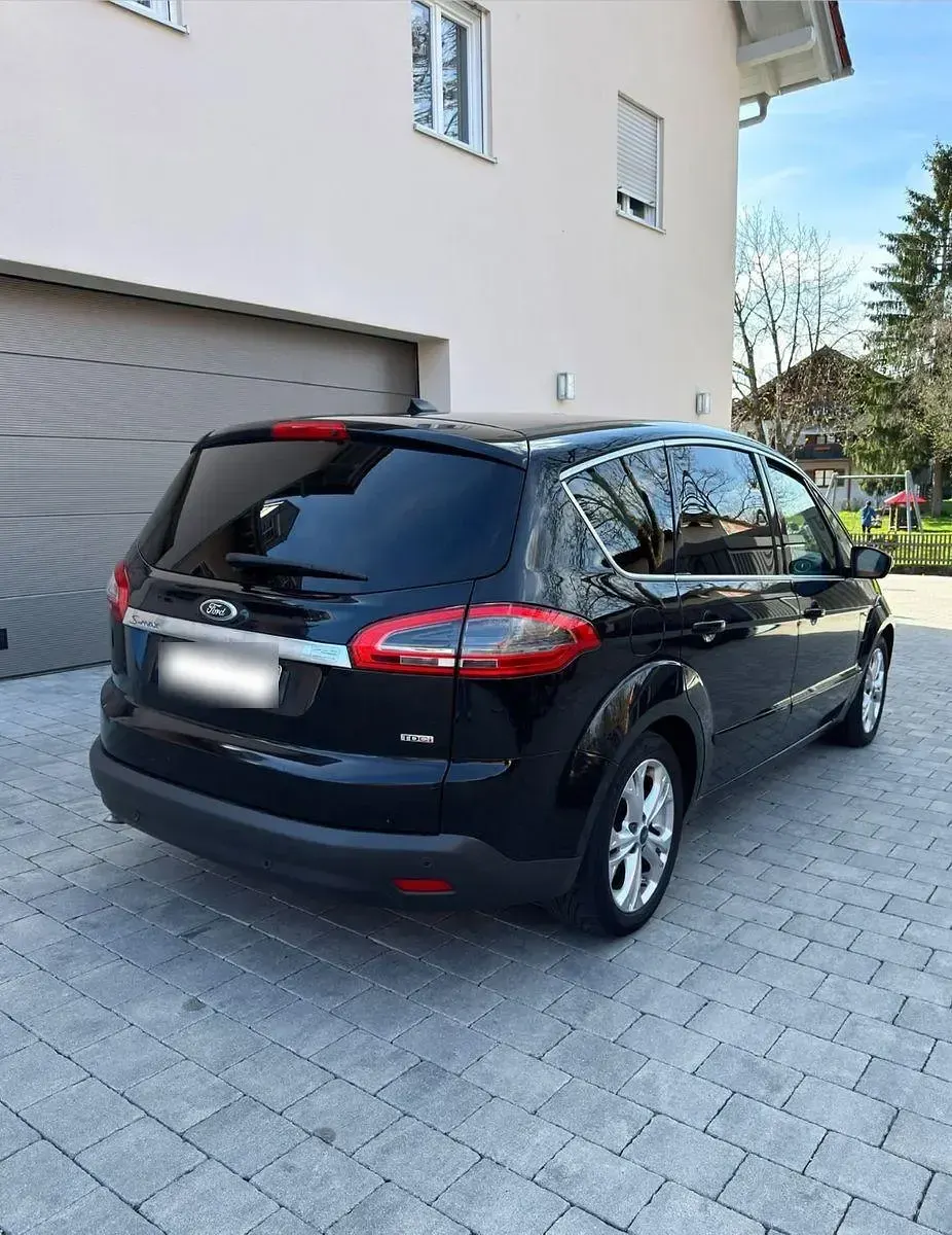 Używany Ford S-MAX Titanium 163 KM (119 kW) 2010 Czarny Minivan