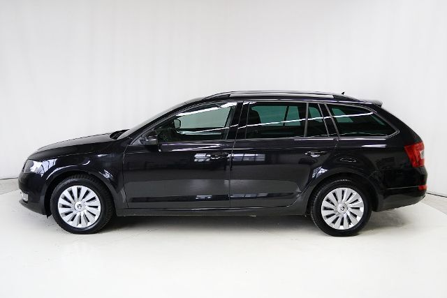 Gebraucht Skoda Octavia Ambition 150 PS (110 kW) 2016 Schwarz metallic Kombi