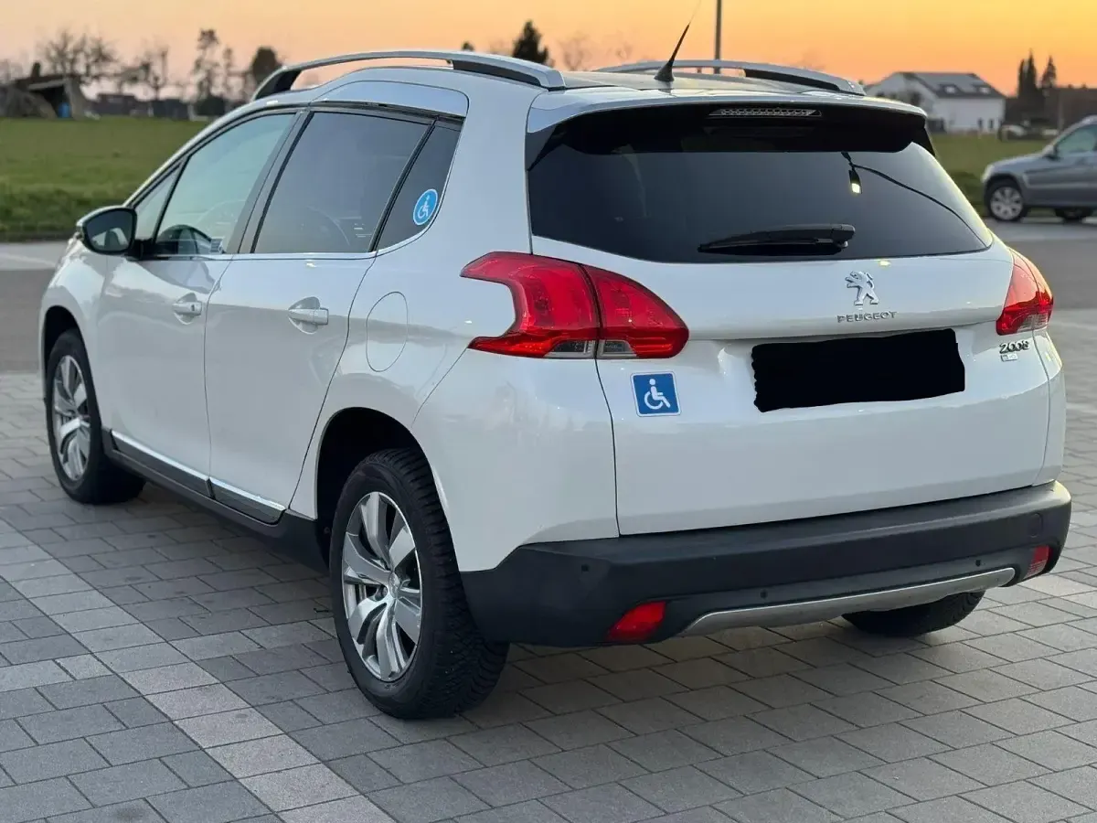 Gebraucht Peugeot 2008 92 PS (67 kW) 2013 Weiß SUV