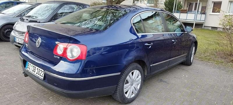 Gebraucht VW Passat Trendline 150 PS (110 kW) 2006 Blau Limousine