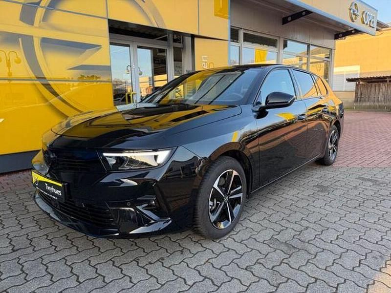 Gebraucht Opel Astra 131 PS (96 kW) 2024 Schwarz Kombi