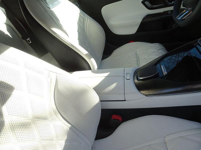 Schwarz Gebraucht 2023 Mercedes SL63 AMG AMG Cabrio | 133.000 € (Superpreis) - Bild 1/3