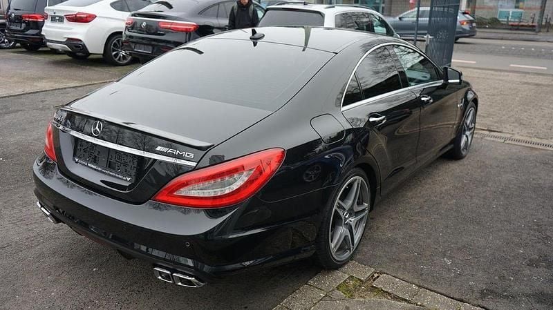 Gebraucht Mercedes CLS63 AMG AMG 525 PS (386 kW) 2011 Schwarz Limousine