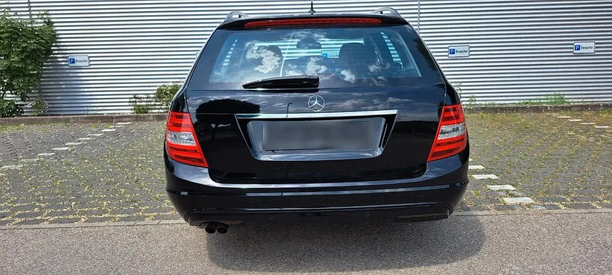 Gebraucht Mercedes C180 120 PS (88 kW) 2012 Schwarz Kombi