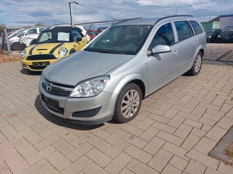 Silber Gebraucht 2009 Opel Astra Edition Limousine | 2.300 € (Guter Preis) - Bild 1/4
