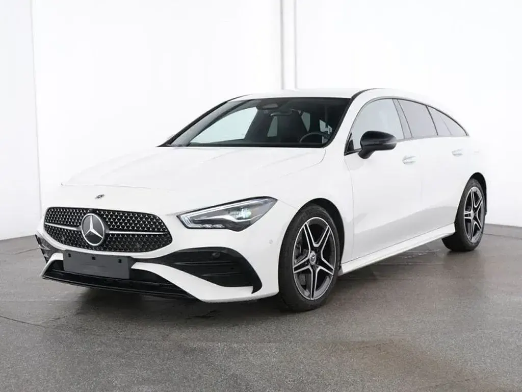 Gebraucht Mercedes CLA220 AMG 190 PS (139 kW) 2025 Weiß Limousine